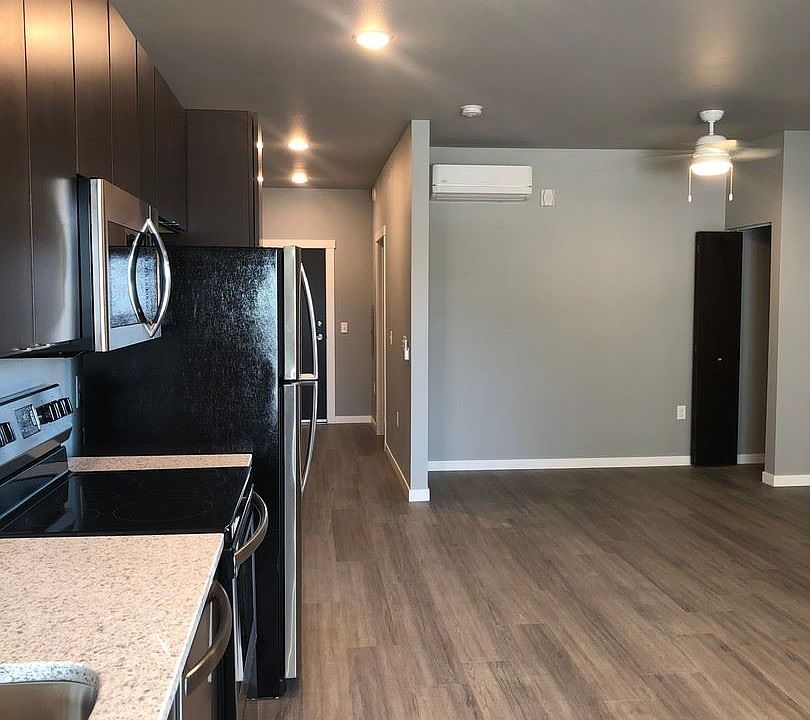 1st image of 500 1st St SW APT 406