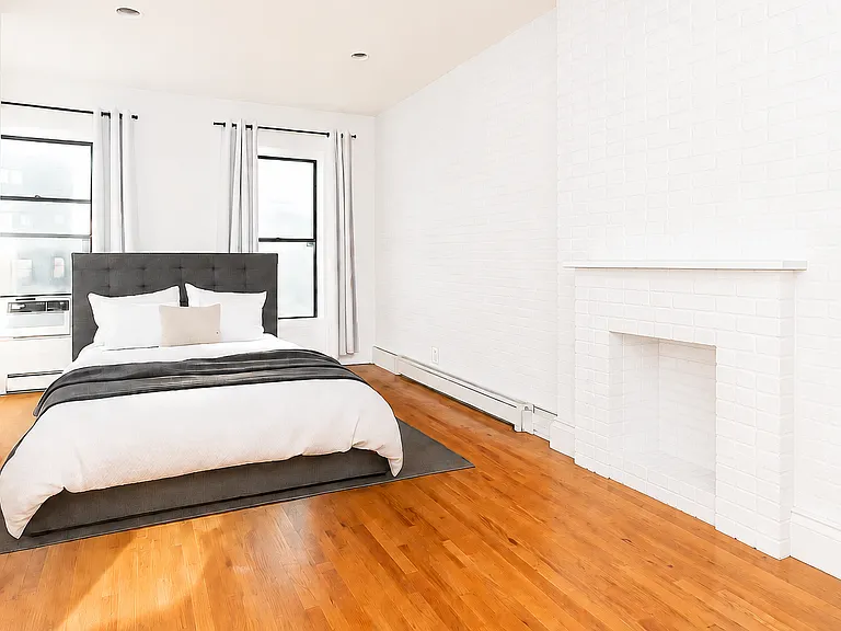 139 Broadway #2 — Photo 4
