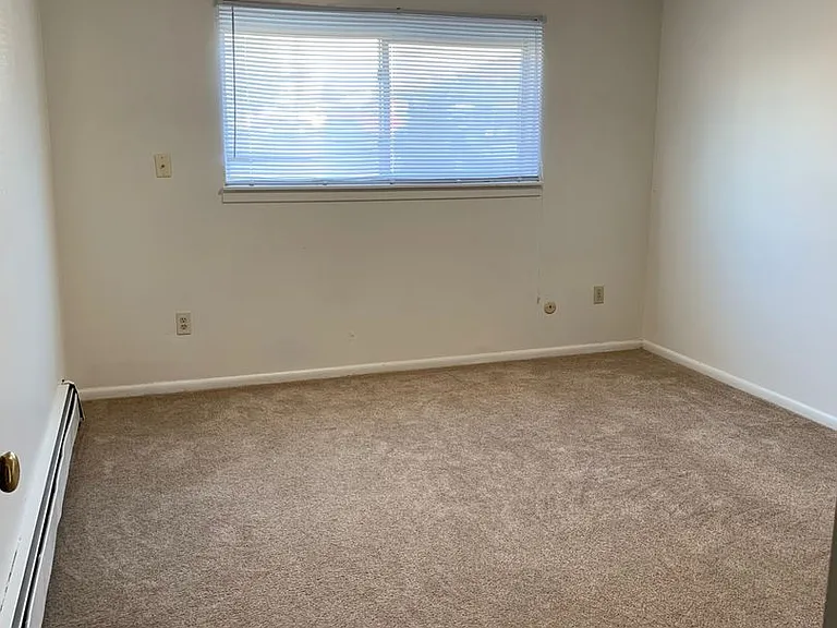 Regency Apartments 4805 — Photo 7
