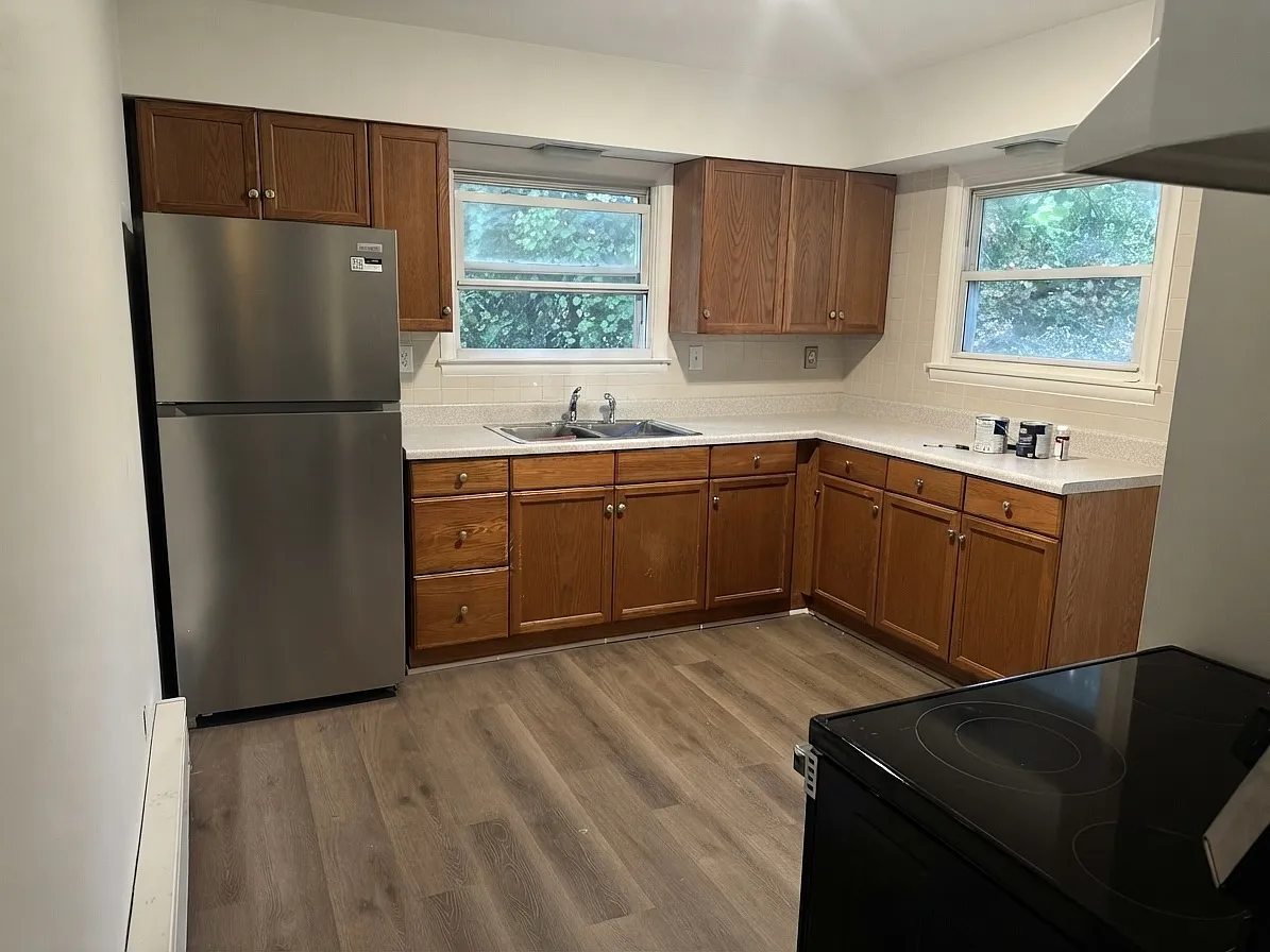 2 bed, 900 sqft, $1,500 — Photo 3