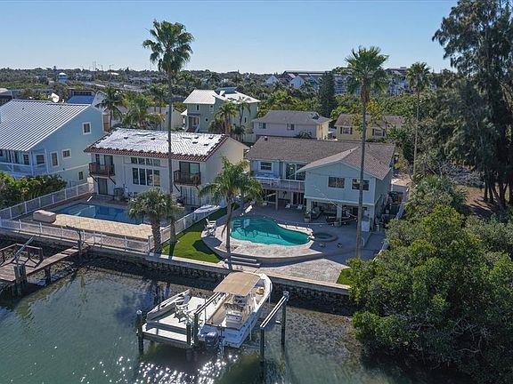 3rd image of 300 6th Ave