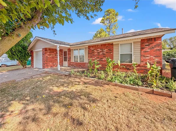 12337 Southgate Dr, Yukon, OK 73099