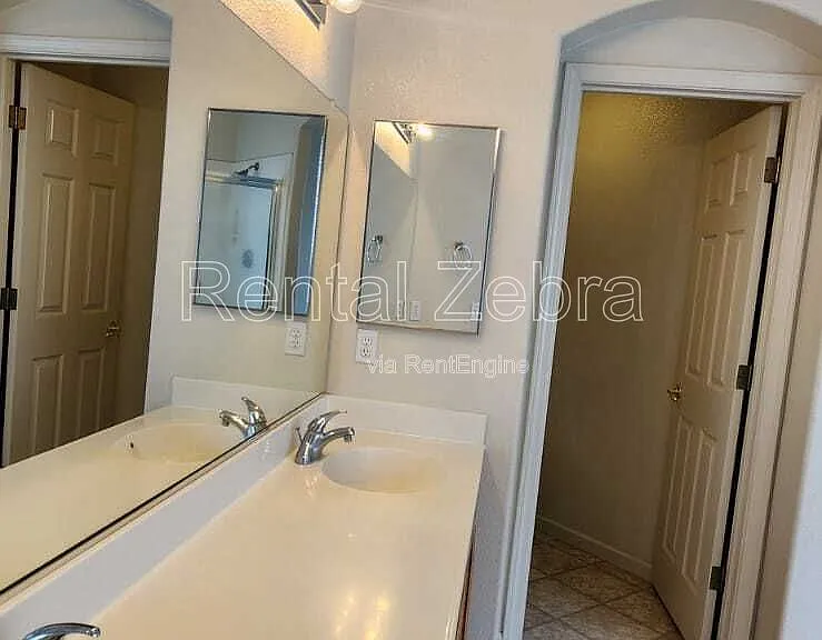 3795 Swan Ave — Photo 16