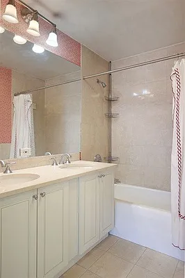 Rented by Compass | media 14