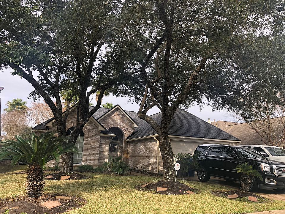 1st image of 17722 Scenic Oaks Dr