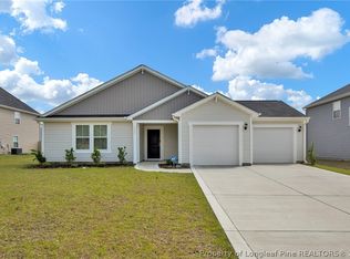 1713 Ennismore Rd, Hope Mills, NC 28348