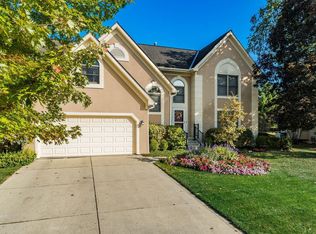 806 Watten Ln, Westerville, OH 43081