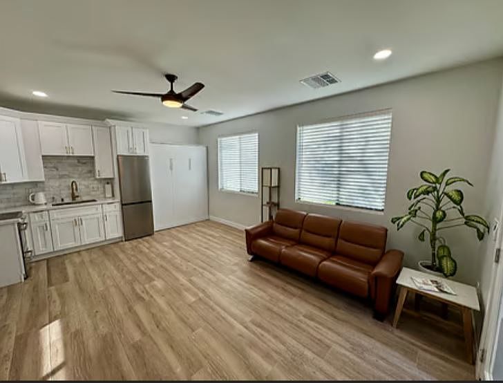 1st image of 7207 N 11th Pl #A