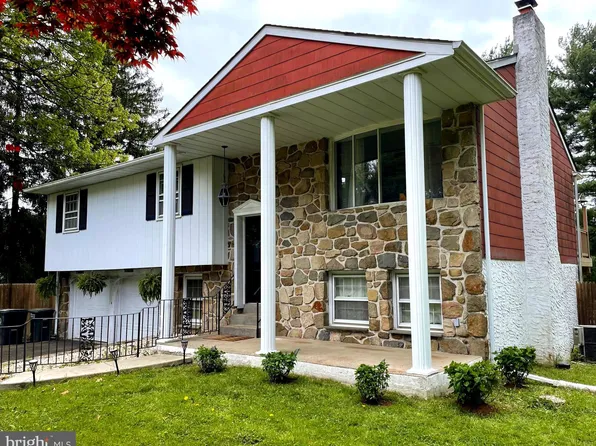 1066 Almshouse Rd, Ivyland, PA 18974