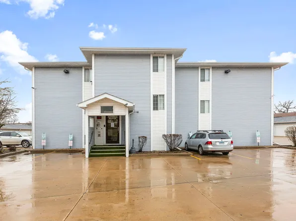 3170 W Monroe St APT 110, Waukegan, IL 60085