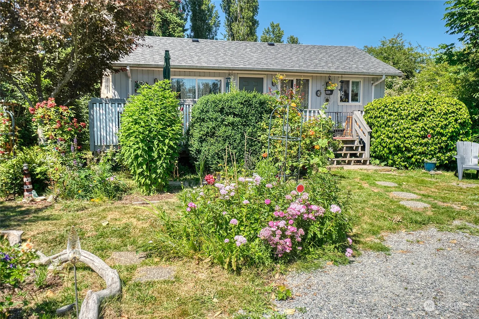 1568 Panorama Drive photo 1