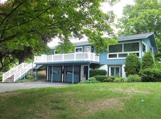 1575 S Norvick Rd, Suttons Bay, MI 49682