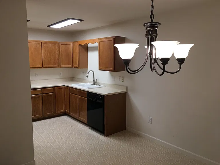1322 Old Windmill Cir — Photo 9