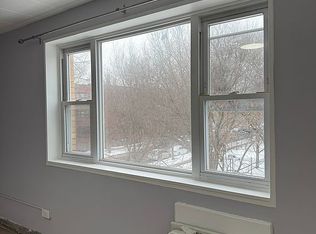 6161 N Hoyne Ave APT 302, Chicago, IL