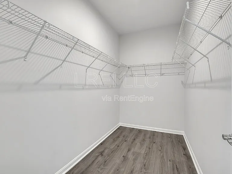 9211 Tamarack Grove Ln — Photo 7