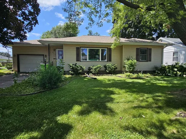 618 CARRINGTON STREET, WI 53963