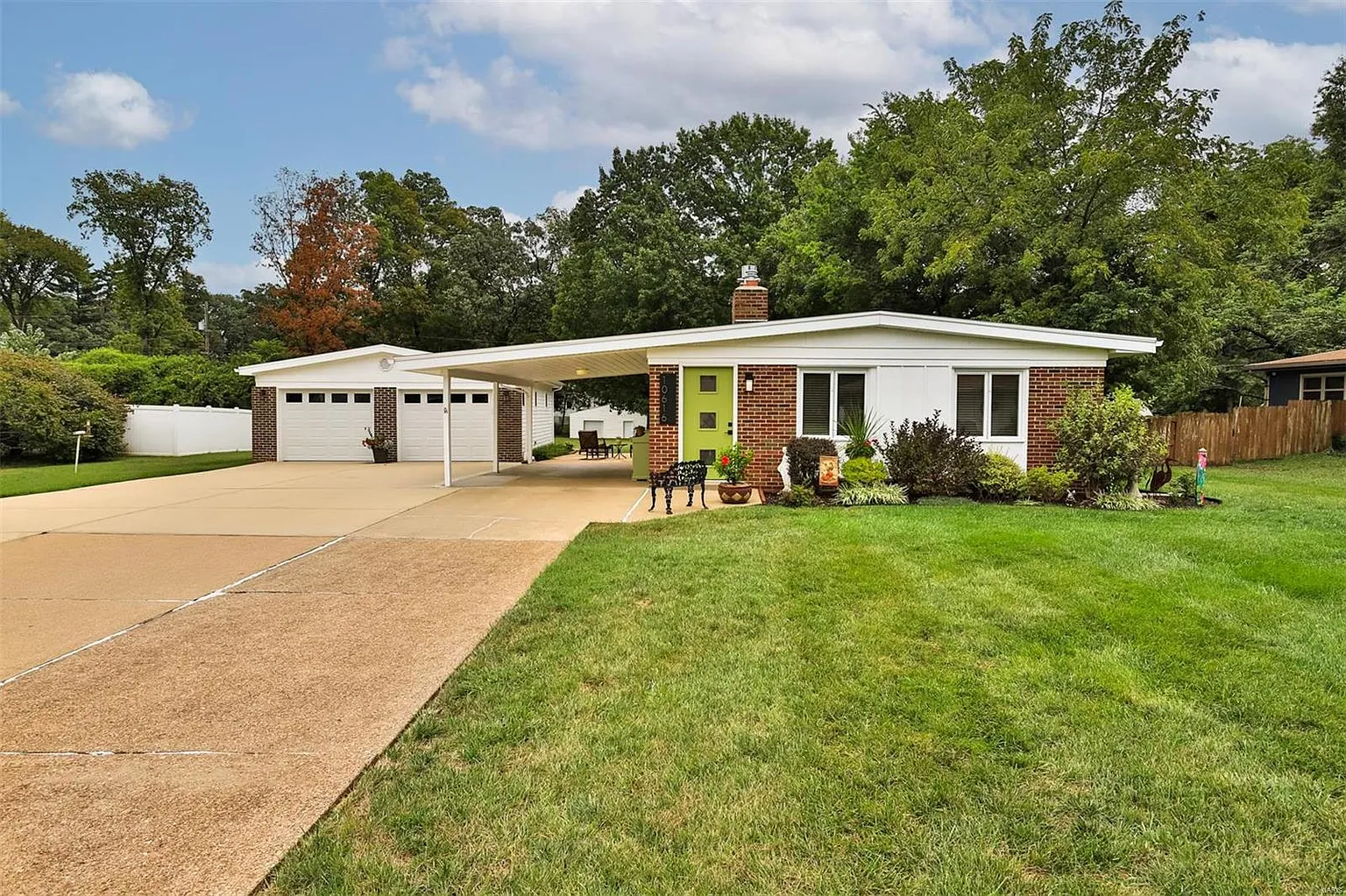 10616 Twilight Dr photo 1