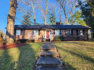 3000 Prytania Rd, Winston Salem, NC 27106