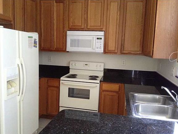 4th image of 1062 NE 30th Ave #1062