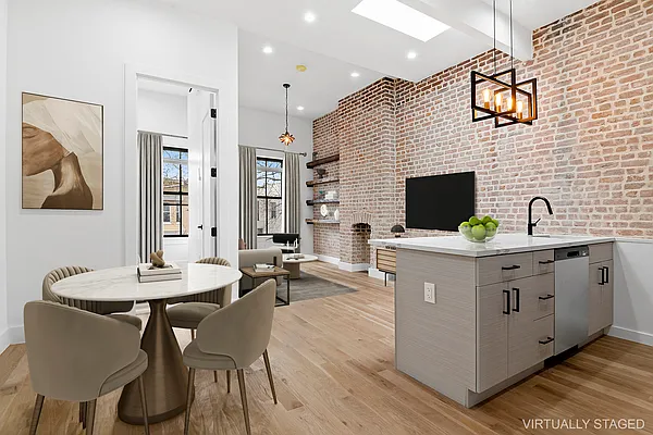 Rented by Compass | media 10