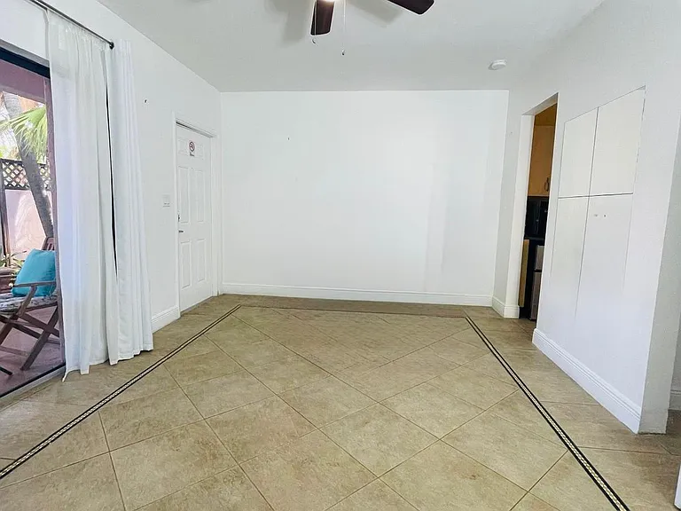 585 NE 66th St #2 — Photo 19