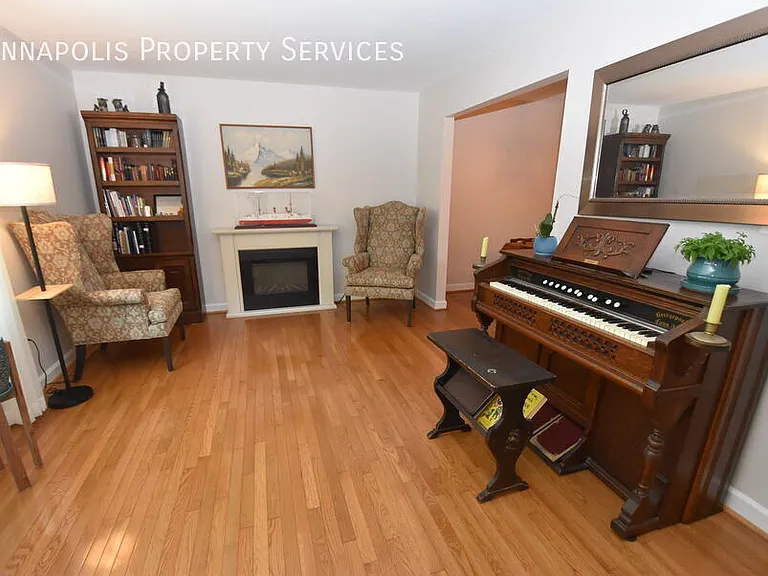 518 Bay Dale Ct — Photo 38