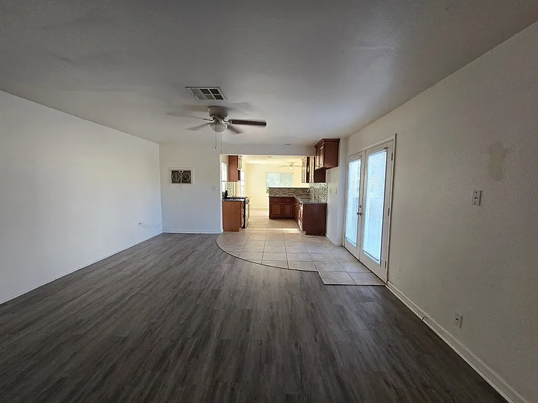 4124 W Avenue L6 — Photo 13