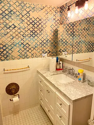 Rented by Douglas Elliman | media 8