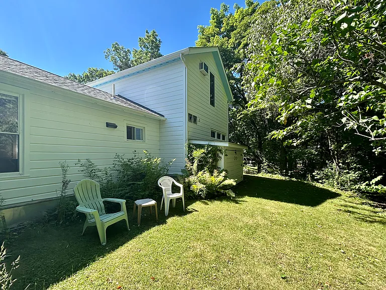 58 Shore Dr #B — Photo 17