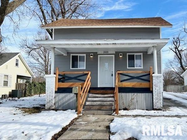 2018 N 9th St, Springfield, IL 62702