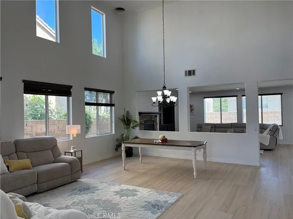 13723 Deerpath Cir, Corona, CA 92880