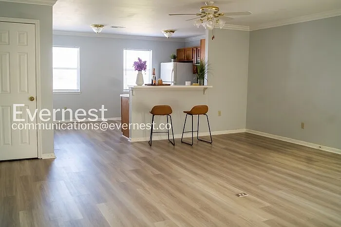 2 bed, 2.0 bath, 1150 sqft, $1,195 — Photo 3