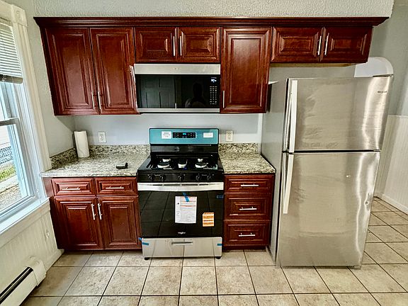 3rd image of 267 Prospect St #1