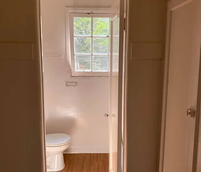 8261 Blackburn Ave #L — Photo 10