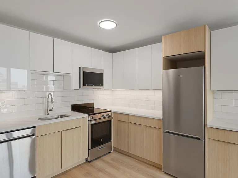 The Duplex Tower — Photo 140