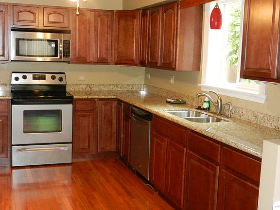 5th image of 10815 S Washtenaw Ave