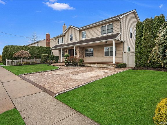 3rd image of 69 Thomas Avenue