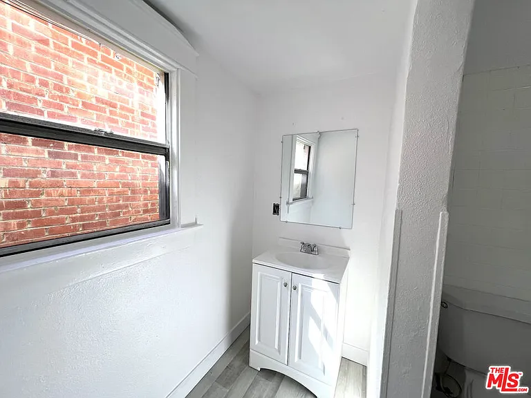 156 W 32nd St #6 — Photo 7