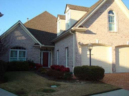 1st image of 1560 Woodberry Run Dr