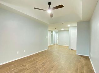 2017 Lake View Dr #2017, Mission, TX 78572
