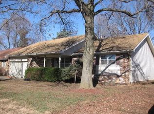 1109 E Rosebrier St, Springfield, MO 65807