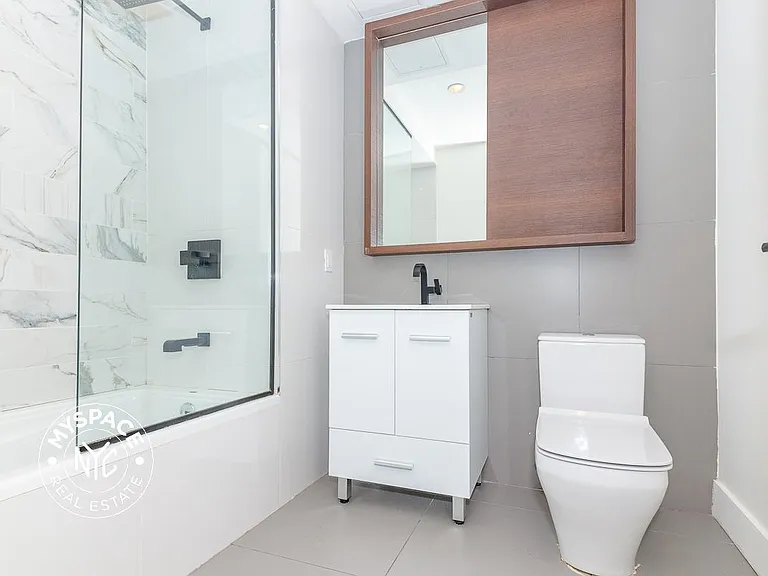 581 Ocean Pkwy #1C — Photo 7