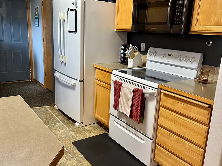 1181 E Elderberry Cir — Photo 9