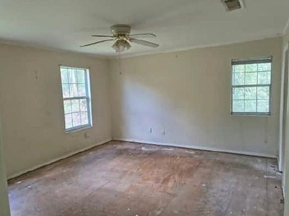 5th image of 422 NE Palmetto St