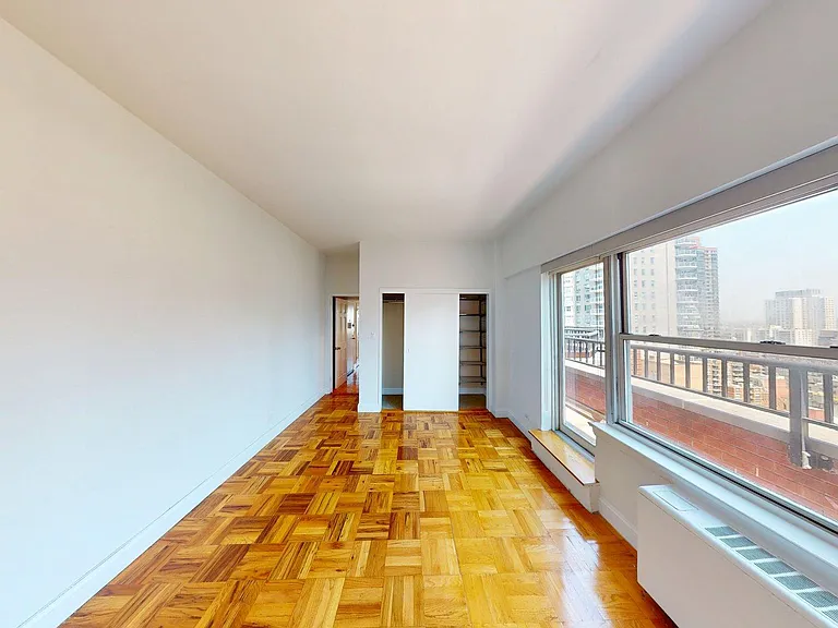 250 E 73rd St #PHB — Photo 10