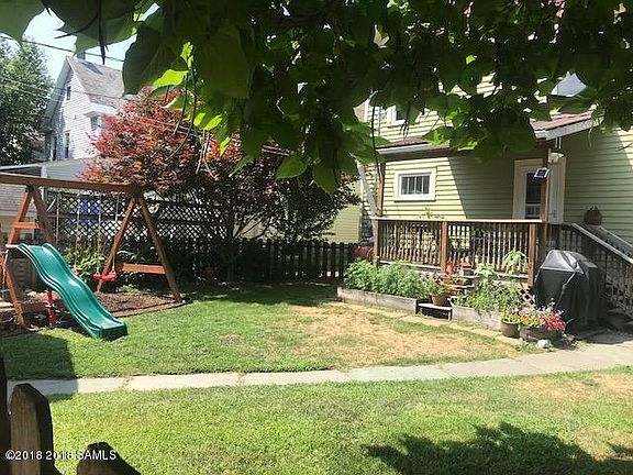 3rd image of 27 Murdock Ave