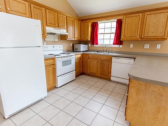 5th image of 122 Olivia Dr