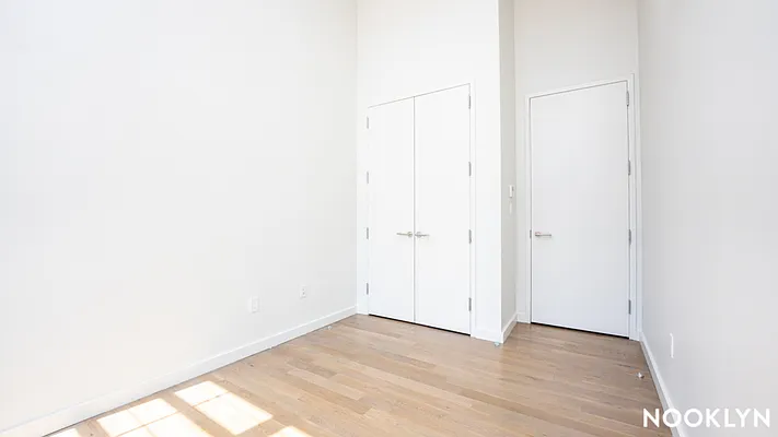 Rented by Nooklyn NYC LLC | media 30