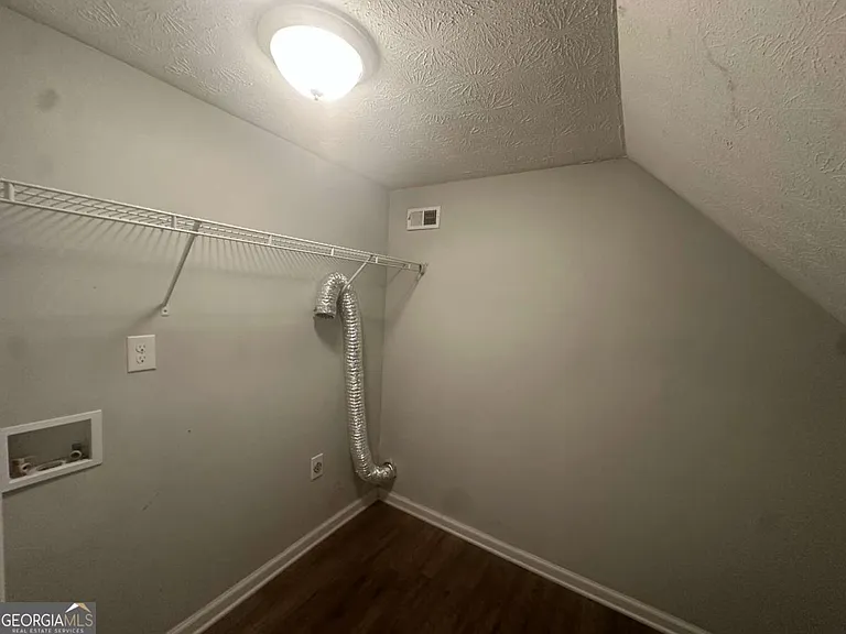 40 Lake Ct — Photo 11