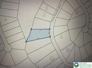 17 Pocono Mountain Lake Dr, Bushkill, PA 18324